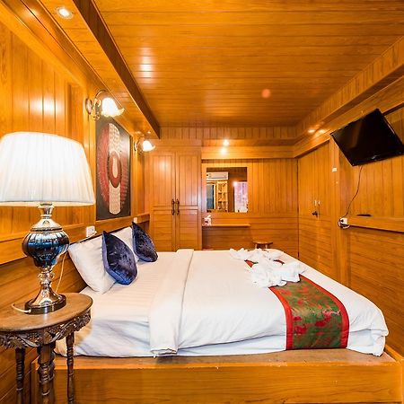 Baan Ratchapruek Βίλα Phuket Εξωτερικό φωτογραφία