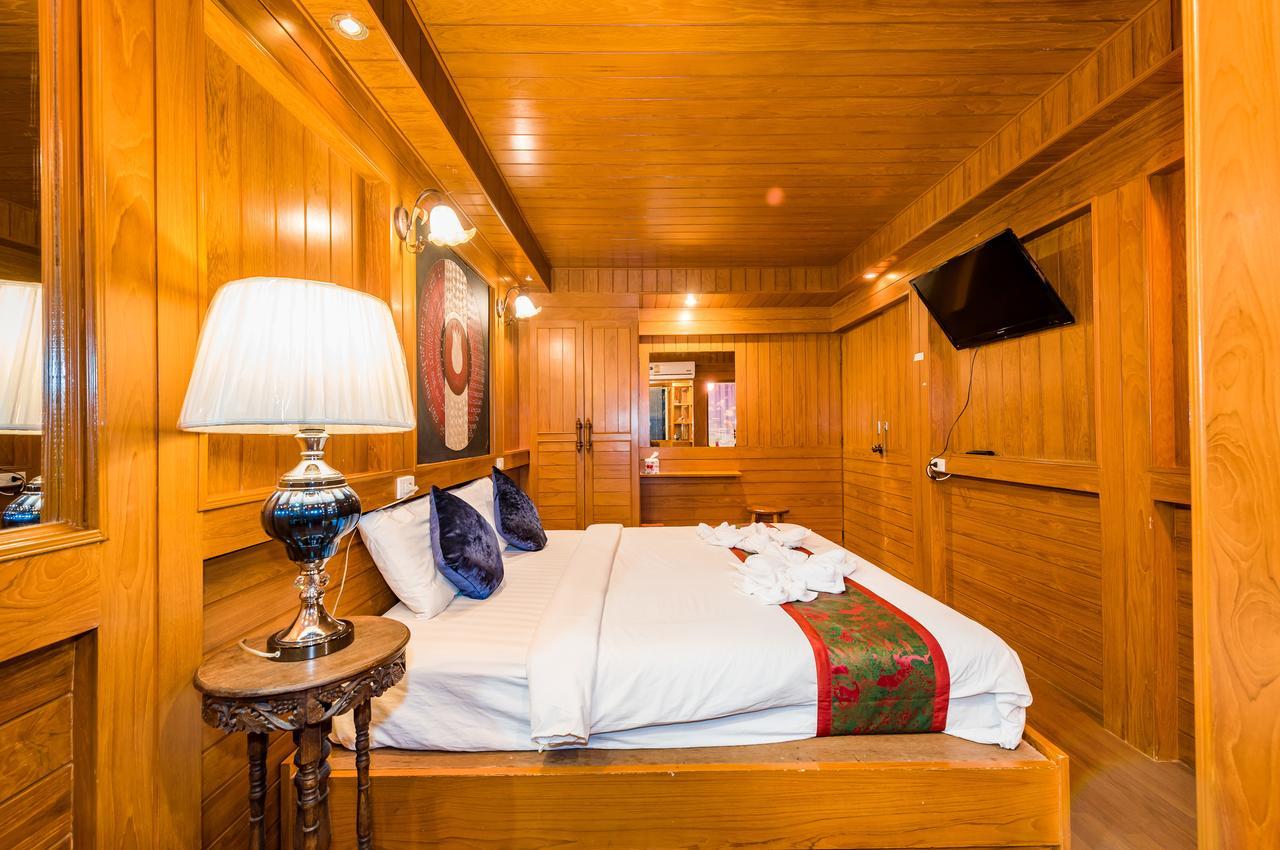 Baan Ratchapruek Βίλα Phuket Εξωτερικό φωτογραφία